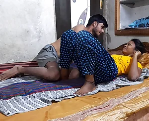 Eighteen Yr Older Indian Tamil Duo Tearing up With Mischievous Bony Fuck-a-thon Guru Providing Enjoy To Girlfriend