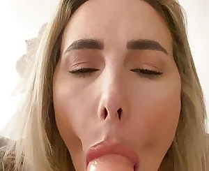 Observe me jack my fake penis jizz-shotgun and tell you how to masturbate it then imagine my tongue munching the end