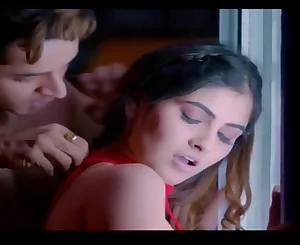 Indian actress Karishma Sharma lovemaking sequence Ragini MMS smooching bumpers bare super-fucking-hot